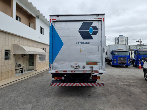 Imagem 8 de 12 de Mb 710 Plus 06 Baú