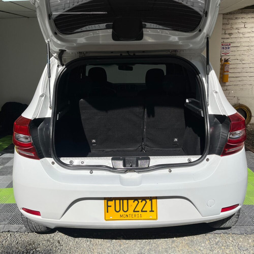 Renault Sandero Life + Mt 1.6cc 2022