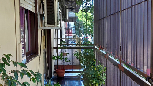 Departamento 4 Amb En Flores Excelente Ubicacion