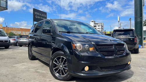 Imagen 2 de 15 de Dodge Grand Caravan Americana