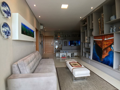 Boulevard Tamboré - Maison - 240m² - 4 Suítes; 3 Vagas; Repleto De Planejados; Vista Para Mata - Cncd170