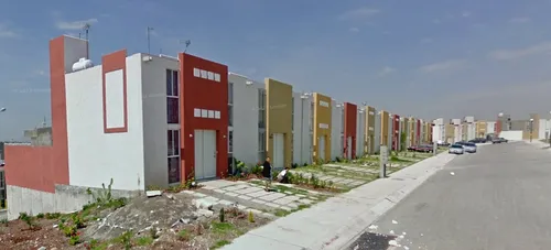 Casa En Remate Bancario En C. Marte, Galaxia La Calera, Galaxia La Calera, Pue. (60% Descuento, Excelente Plusvalía) ¡gran Oportunidad De Inversión! - Sk12