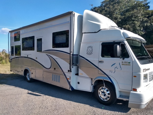 Imagem 2 de 13 de Caminhão Motorcasa