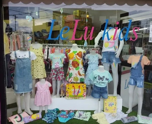 Imagen 5 de 5 de Excelente Fondo De Comercio Ropa De Chicos. Ubicado Pleno Centro Comercial, Gran Clientela Fija Y Muchísima De Paso, Frente A Cajero Del Banco Provincia, Ubicado En Esquina Vidrieras A Dos Calles.