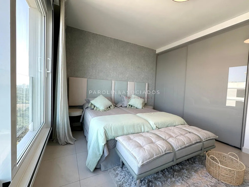 Departamentp En Venta En Edificio Le Parc Lll. Playa Brava; Punta Del Este