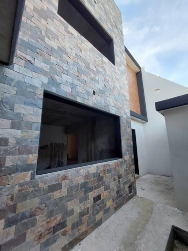 Imagen 2 de 15 de La Ciudadela Casa En Venta Obra Gris