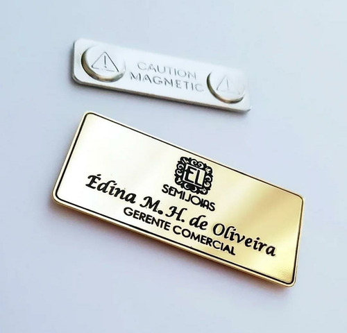 Imagem 4 de 7 de Broche Personalizado Com Imã Novidade