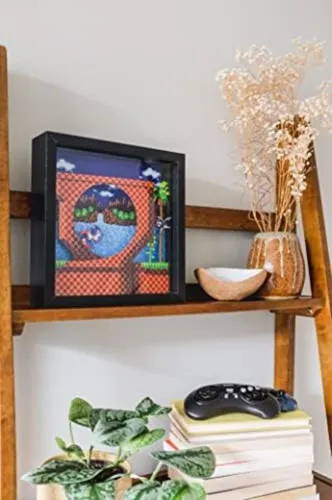 Level Up Labs Pixel Frames: Sonic The Hedgehog Loop Scene -