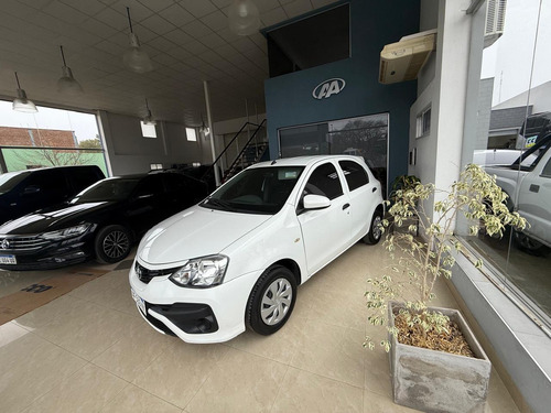 Toyota Etios 1.5 X 6mt My19