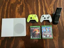 Comprar Xbox One S + 2 Controles + 2 Juegos + Cargadores