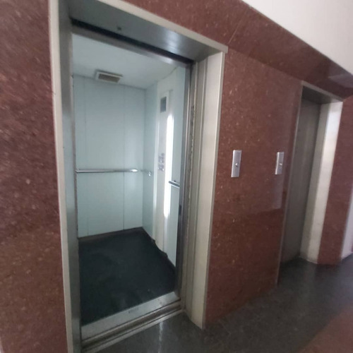 Imagen 4 de 14 de Oficinas En Venta En La Arboleda
