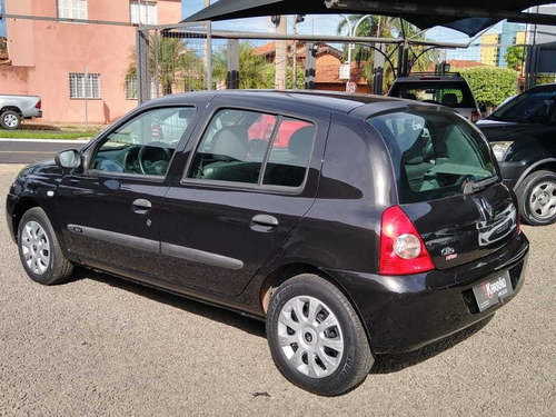 Imagem 3 de 8 de Renault Clio Authentic 1.0 16v