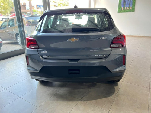Imagen 8 de 13 de Chevrolet Onix Premier Turbo