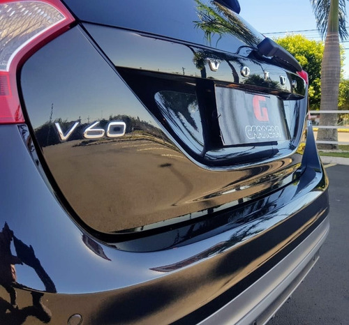 Volvo V60 2.0 T5 Momentum Turbo Gasolina 4p Automático