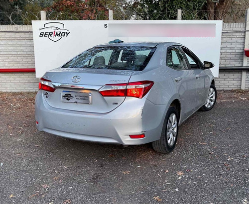 Imagen 4 de 13 de Toyota Corolla 2016 1.8 Xli Cvt 140cv