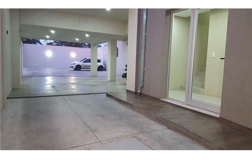 Venta De Monoambiente En Quilmes - Ideal Inversor !!