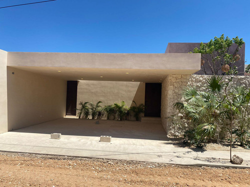 Hermosas Residencias De Una Sola Planta En Cholul!
