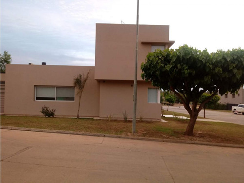 Casa Venta Valle Escondido 4 Dorm,