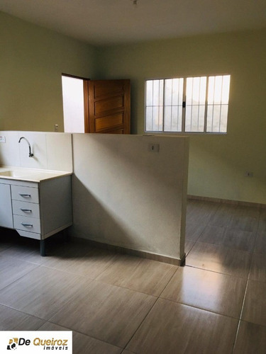 Imagem 17 de 30 de 5 Casas No Terreno, Água E Luz Individual De Todas As Casas ! Ótimo Imóvel Para Renda, Com Laje Pronta Para Construir Mais Casa Em Cima ! - 0972 - 68342615