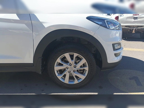Hyundai Tucson 2.0 VALUE 4X2 FL MT 5P