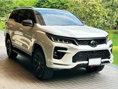 Body Kit Fortuner Nuevo Frontal Completo