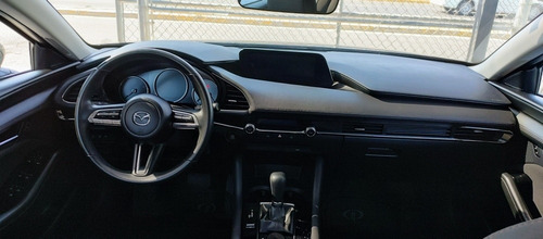 Imagen 8 de 11 de Mazda 3 I Sport Ta