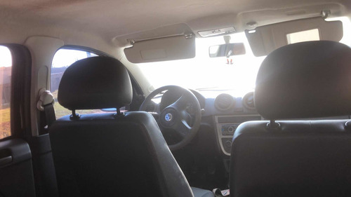 Imagen 4 de 6 de Volkswagen Voyage 2012 1.6 101cv