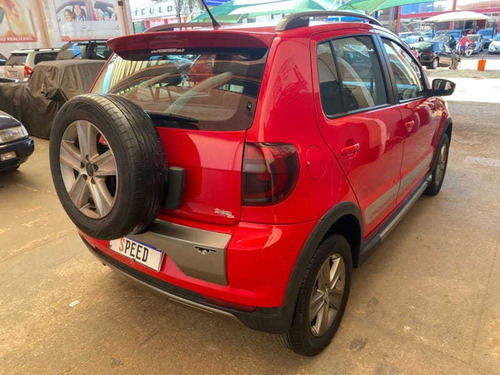 Imagem 4 de 11 de Volkswagen Crossfox 1.6 Gii 2011
