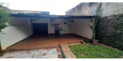 Vendo Edificio De 3 Pisos En Pleno Centro De Encarnación: Cuenta Con Varios Departamentos