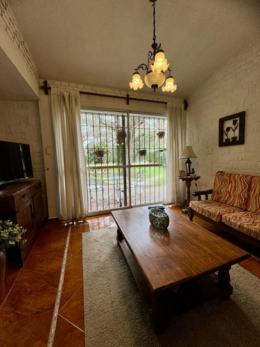 Venta Casa En El Centro Del Barrio El Trebol Apto Credito
