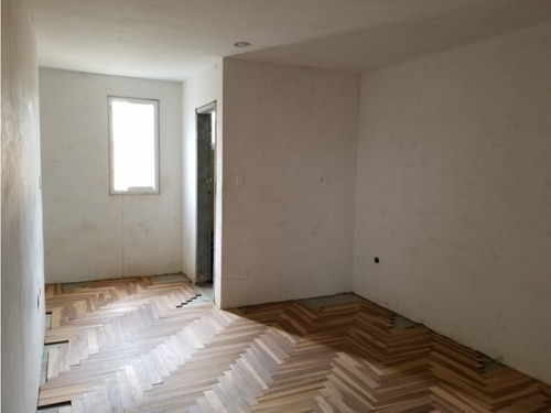 Vendo Quinta 1562m2 Const 3h+s/3.5b+s/10p Bosques De La Lagunita 8526