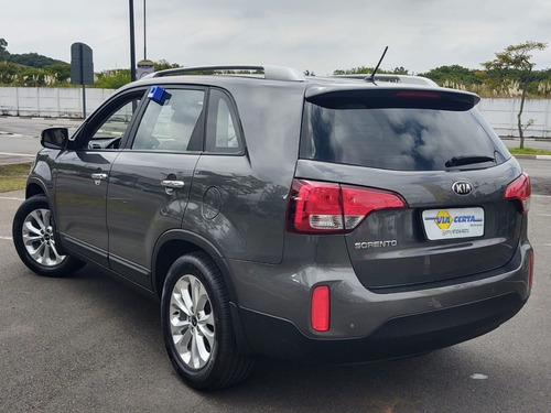 Kia Sorento 2.4 Ex 4x2 * Impecável *