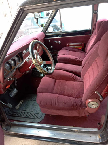 Jeep Wagoneer