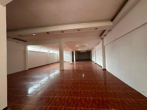 Se Vende Edificio En Los Ruices