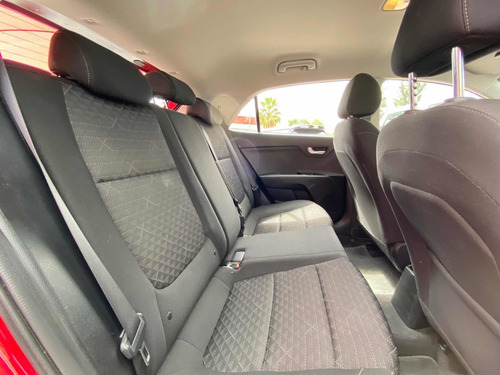 Imagen 10 de 15 de Kia Rio 2020 1.6 Lx Hatchback Mt