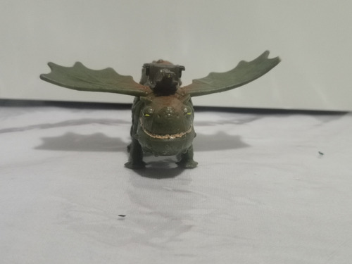 Figura De Dragon (como Entrenar A Tu Dragon) (Usado)