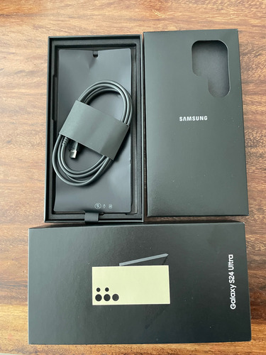 Samsung Galaxy S24 Ultra 5g Dual Sim 512 Gb Amarillo Titanio 12 Gb Ram (Usado)