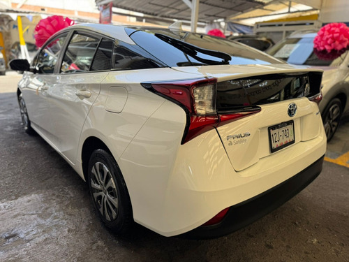 Toyota Prius 1.8 Base Cvt