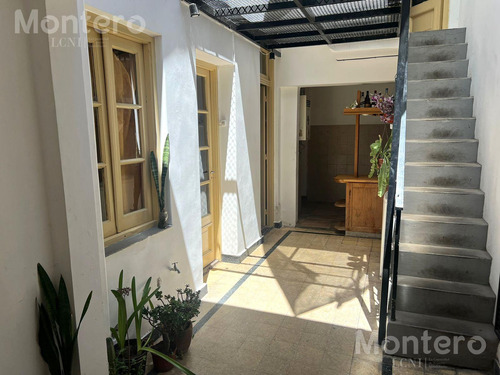 Hermoso Ph 2 Ambientes Y 1/2, Super Luminoso, Con Patio, Terraza Y Baño Reciclado 