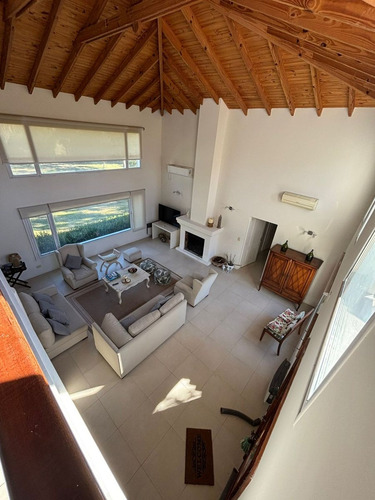 Alquiler Casa 5 Ambientes En Fincas San Vicente