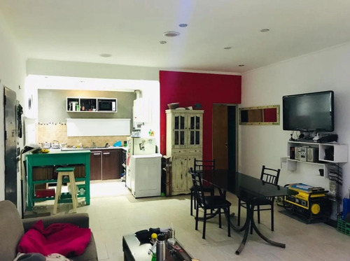 Imagen 3 de 12 de Casa 2 Dormitorios 1 Baño En Venta 375mts2 - Villa Parque Sicardi