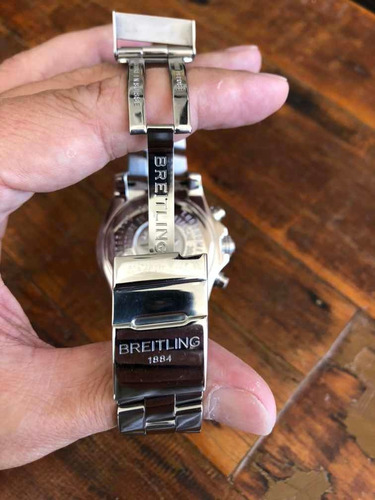 Relógio Breitling Avenger Skyland 44mm