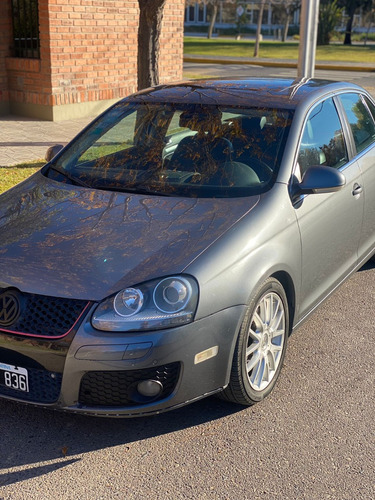 Volkswagen Vento 2.0 I Elegance Dsg