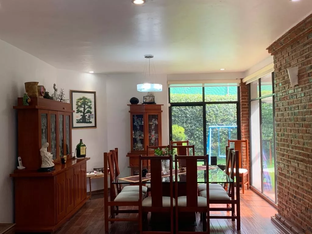 Venta De Excelente Casa En Santa Maria Tepepan 3 Recamaras