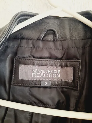 Chamarra kenneth cole 2025 reaction