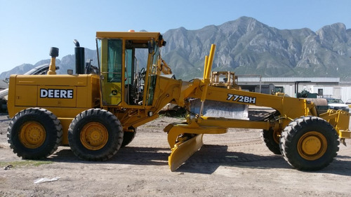 Motoconformadora John Deere 772bh