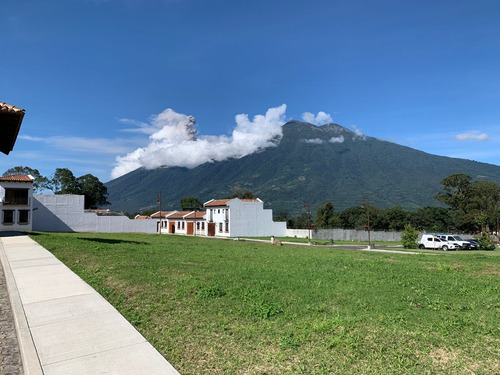 Imagen 15 de 18 de Casa En Venta En Club Residencial Exclusivo, Espectaculares Vistas Hacia Los Volcanes En #ciudadvieja A 15m De Antigua