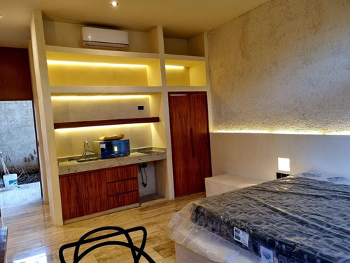 Hotel En Venta Listo Para Operar En El Barrio De Santiago, Centro De Mérida