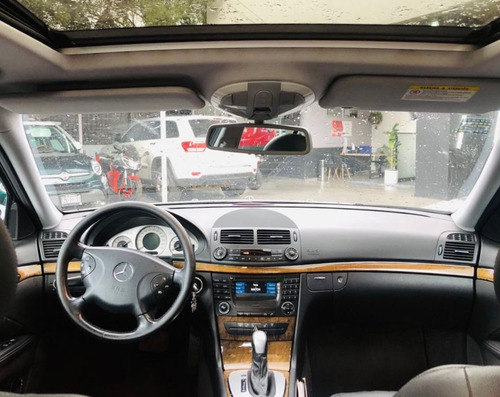 Imagen 9 de 13 de Mercedes Benz Clase E 2006 E500 Avantgarde