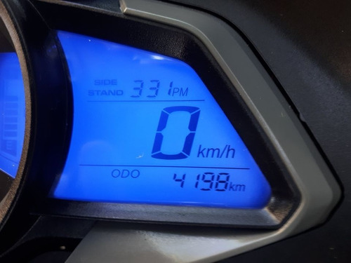 Imagen 2 de 5 de Bajaj Rouser 200 Rs - 4000 Km Inyección Abs Rs 200 Fi
